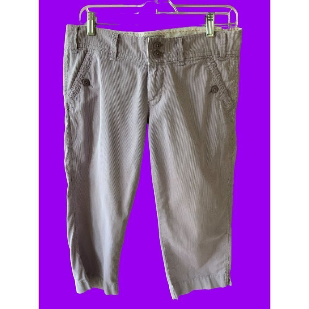 AMERICAN EAGLE OUTFITTER LADIES PURPLE WHITE STRIPPED POCKETED CAPRI PANTS EUC 6 - Picture 5 of 5